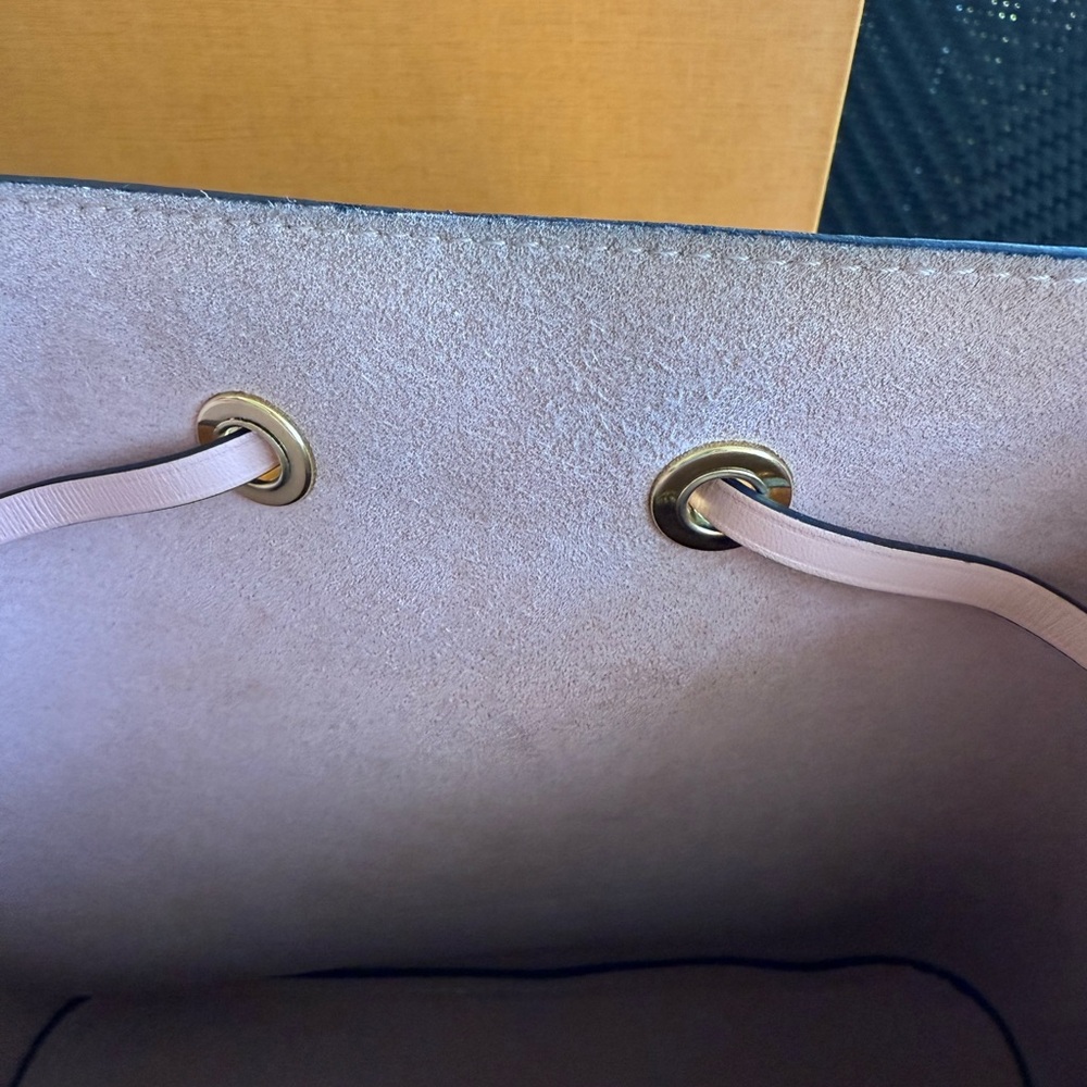 Authentic Louis Vuitton NéoNoé MM Damier Ébène Coated Canvas - Picture 6 of 8